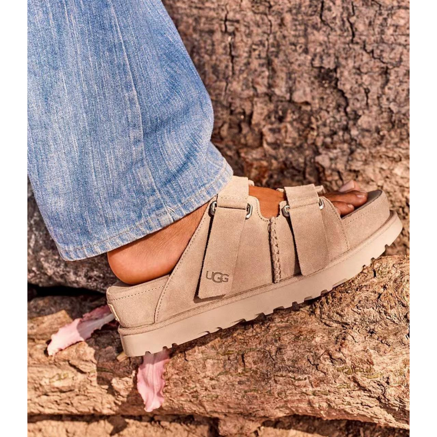 UGG Goldenstar Hi Slide Sand
