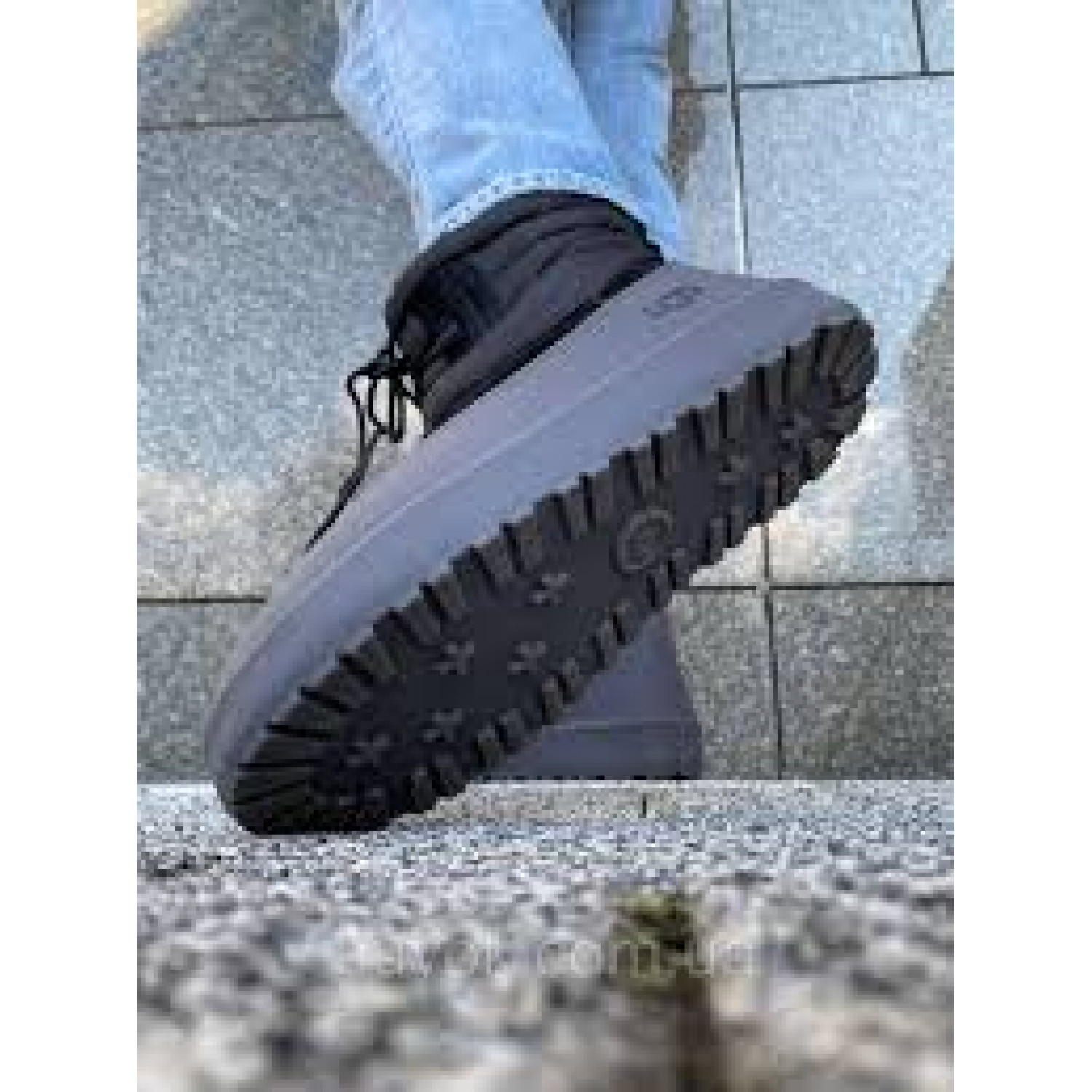 UGG Mens Classic Mini Lace-Up Weather Black 