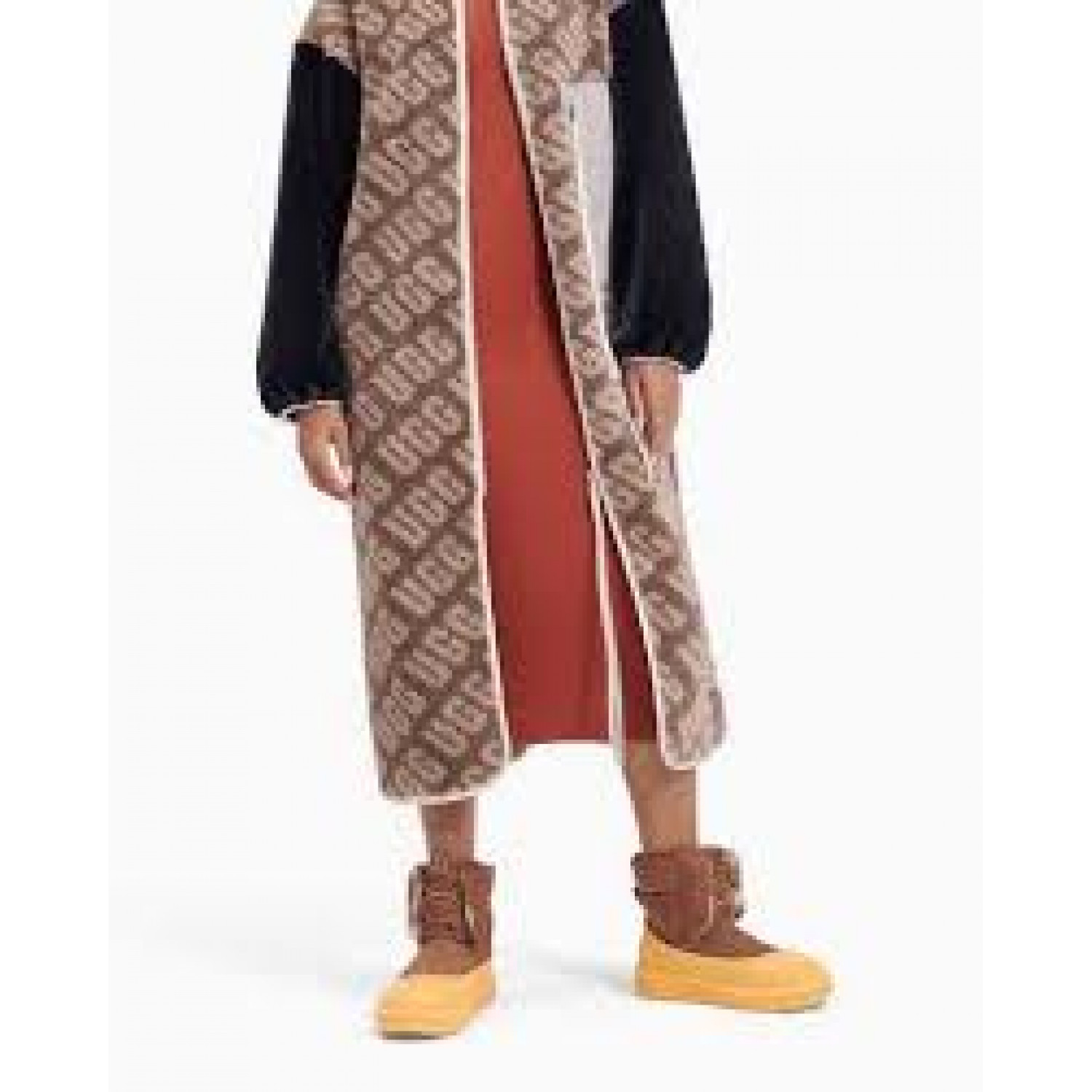 UGG Classic Maxi Toggle Chestnut