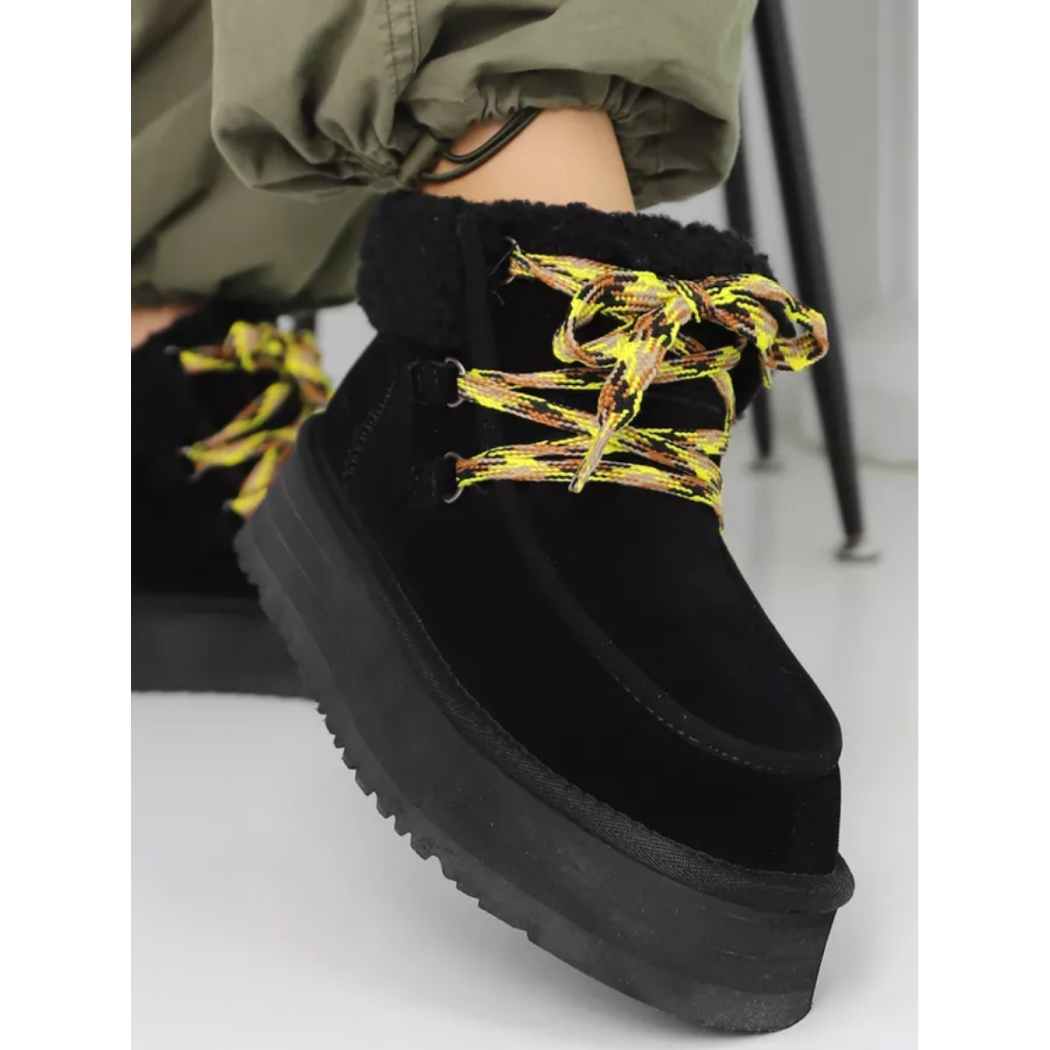 UGG Funkarra Cabin Cuff Black