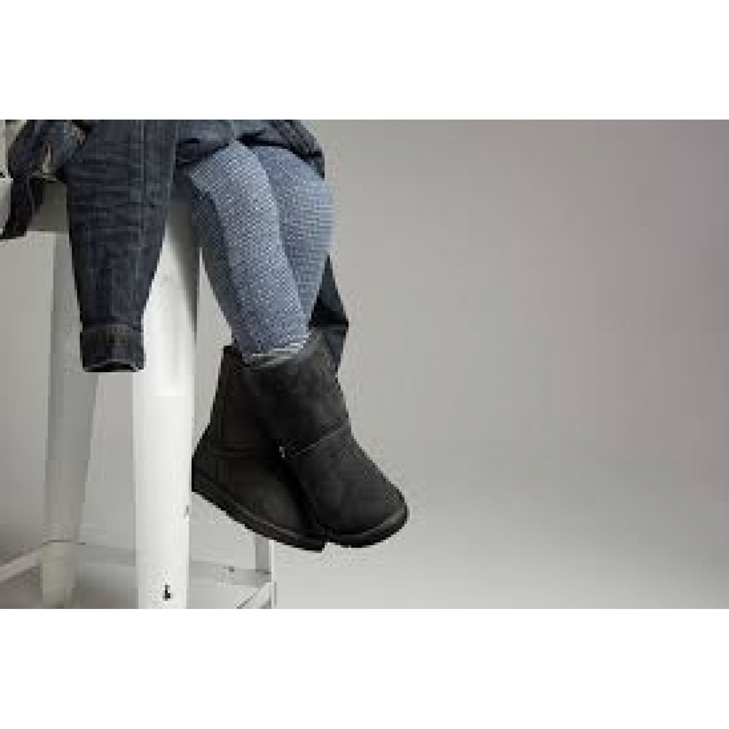 UGG Kids Classic Short Black 