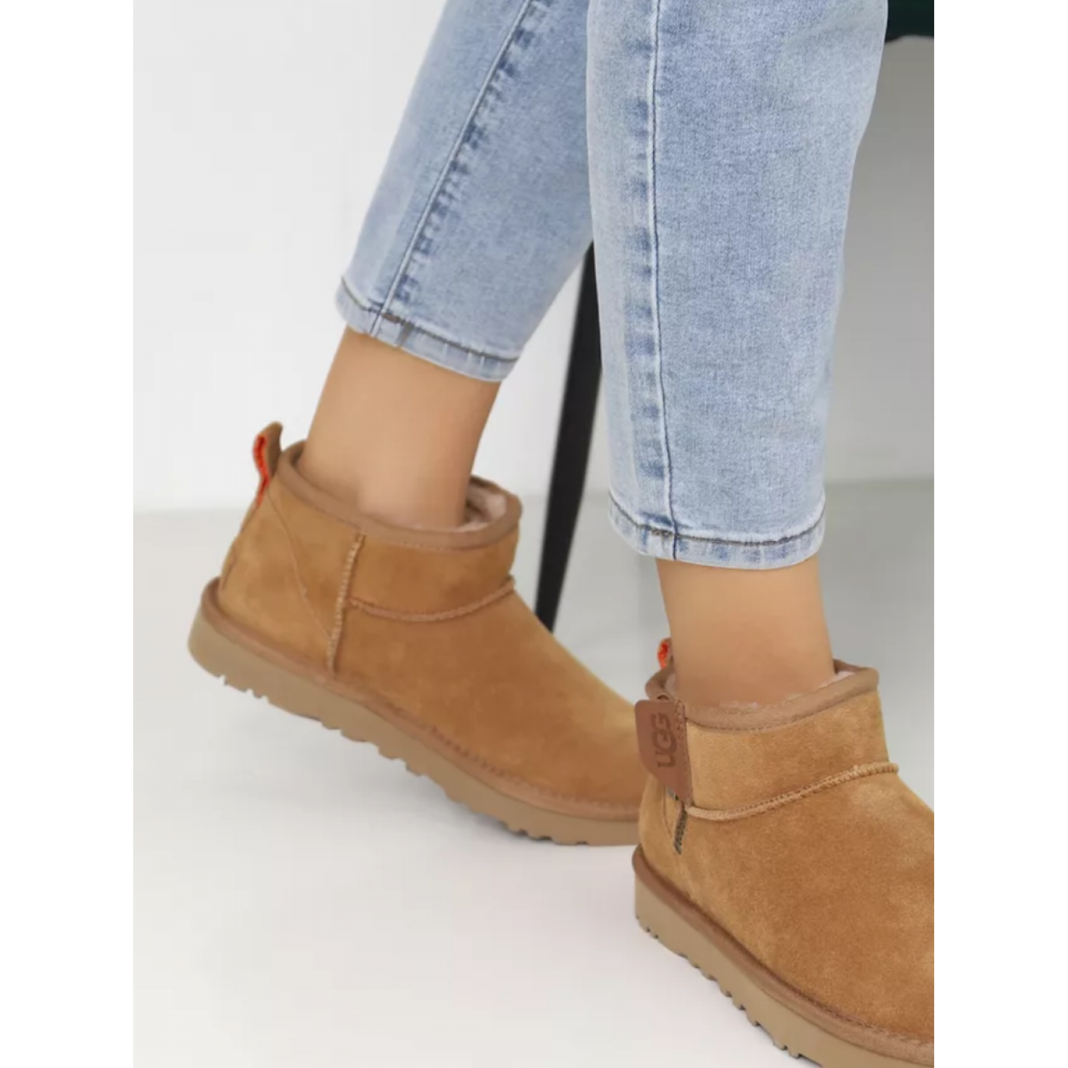 UGG Classic Ultra Mini ZIP Chestnut