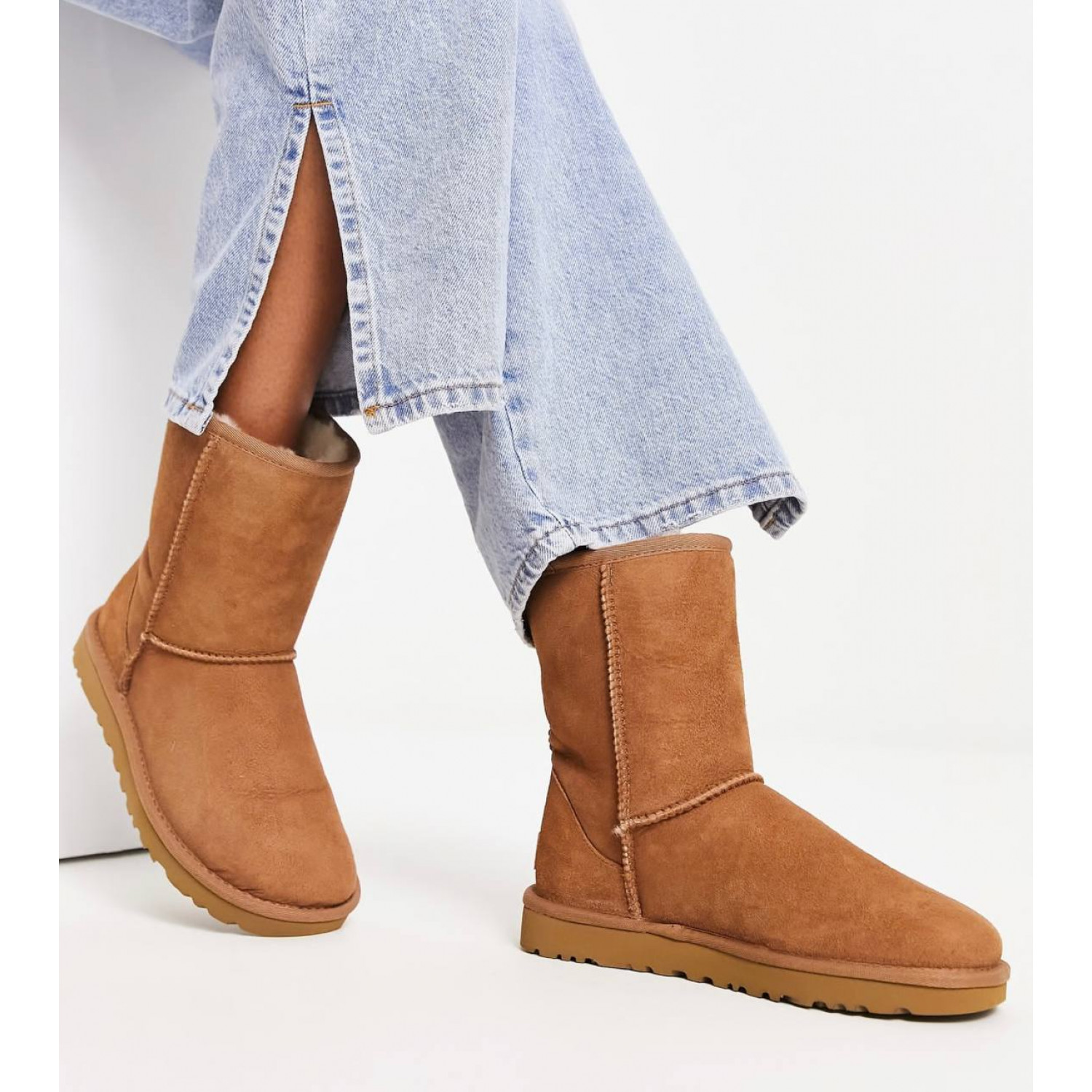UGG Classic Short II Chestnut