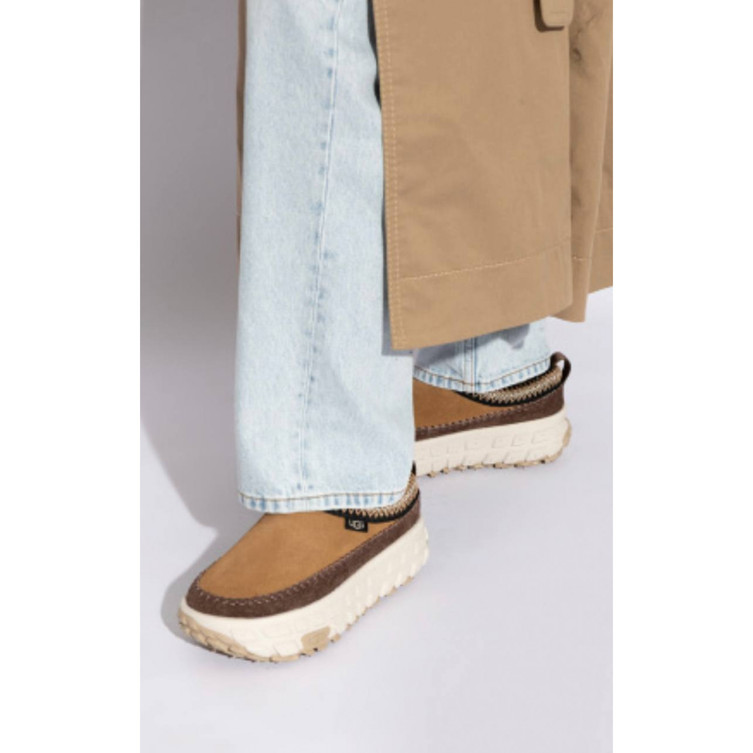 UGG Venture Daze Sand Black