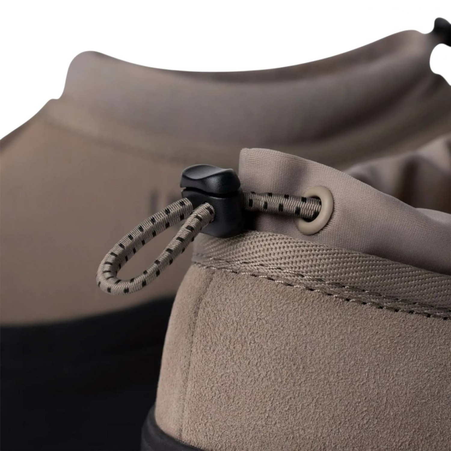 UGG Tasman Hybrid Smoke Plume / Black