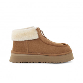 UGG FUNKETTE PLATFORM CHESTNUT