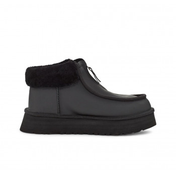 UGG FUNKETTE PLATFORM LEATHER